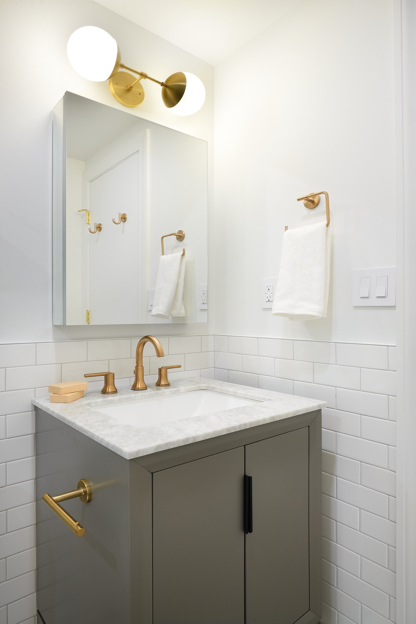 424-ADELPHI-C-01-014196-EDIT-WEB