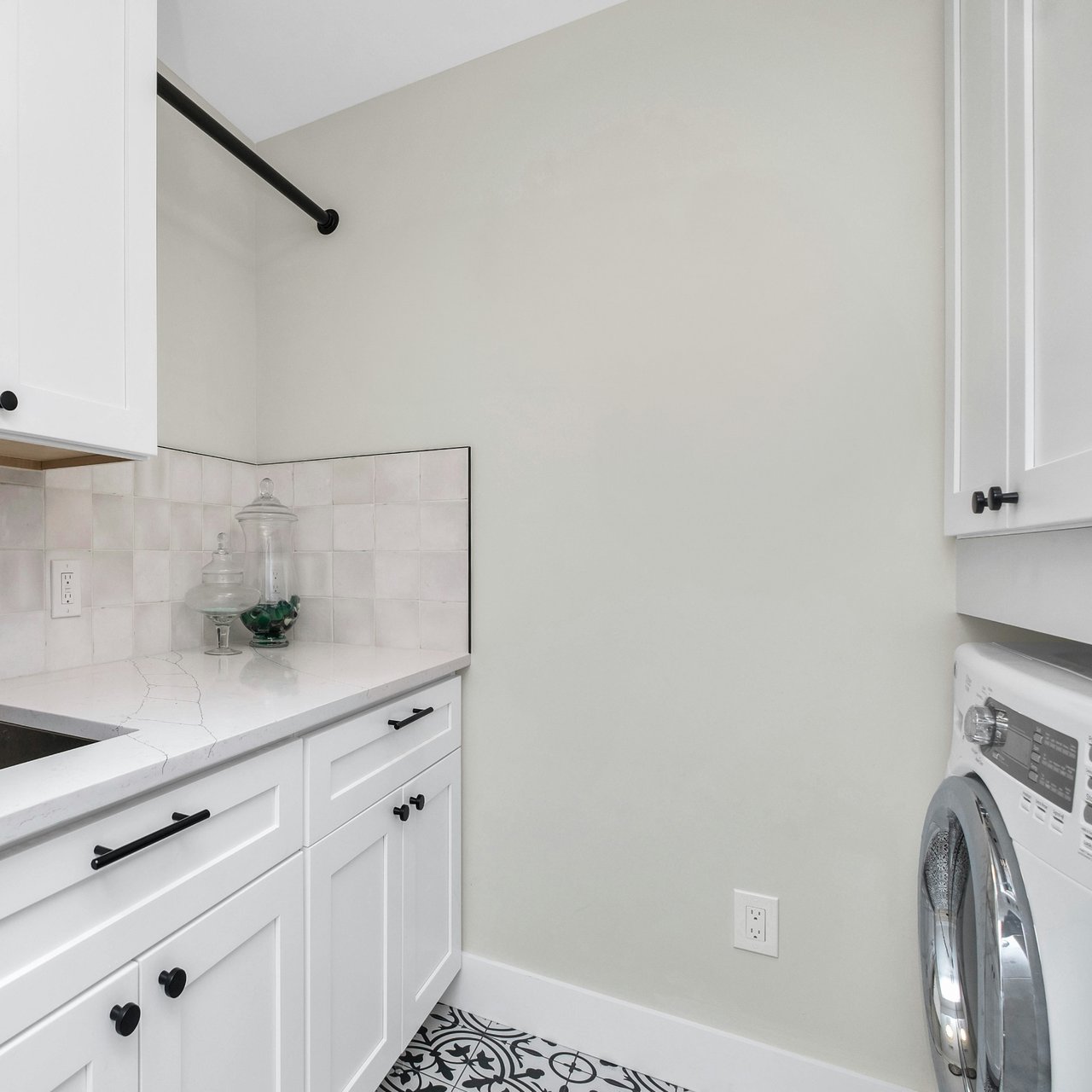 A Complete Guide to Laundry Room Addition and Remodel (2024)