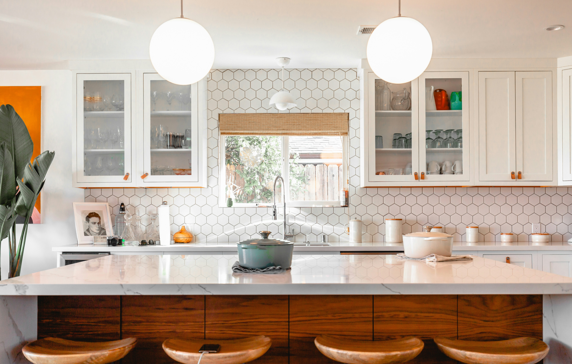 Best Types of Lighting For Your Kitchen Design – Mid-century modern