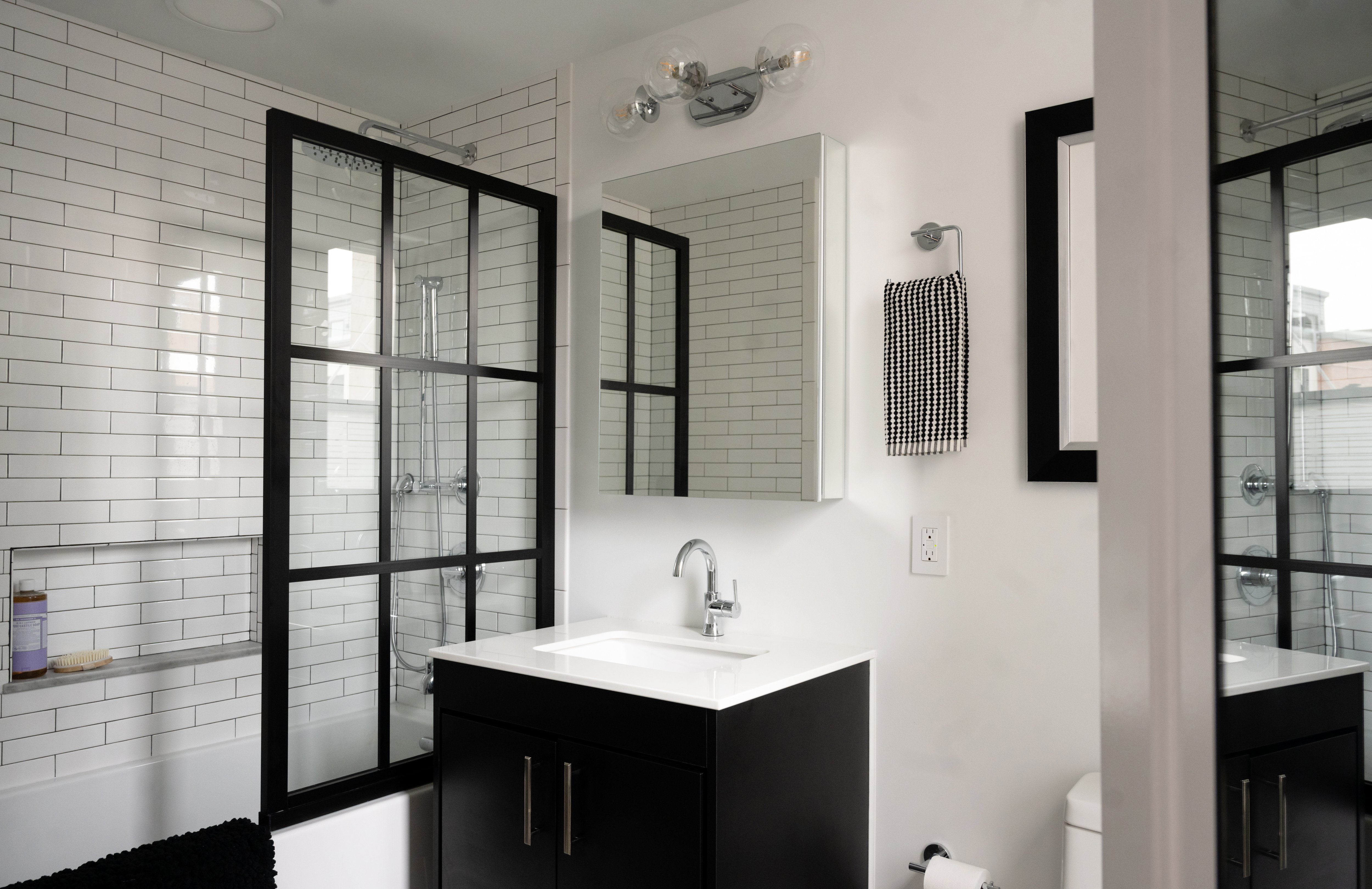 black and white bathroom