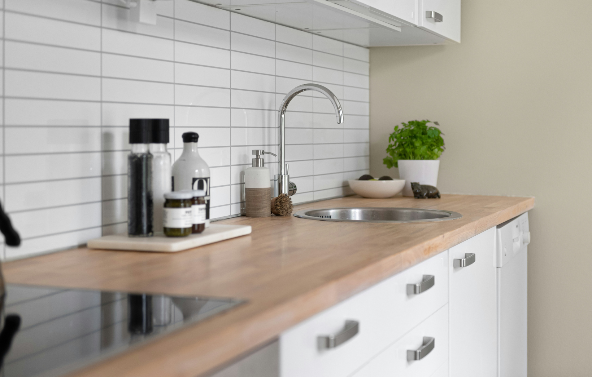 Butcher Block Countertops Pros, Cons, and Cost FAQs-2