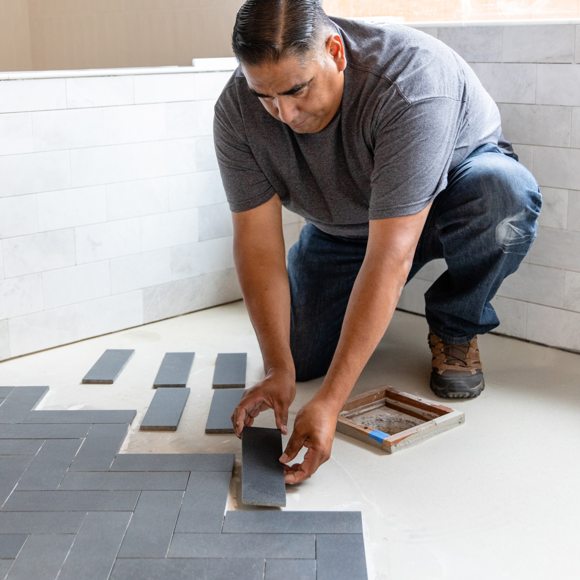 How to Tile a Bathroom Floor