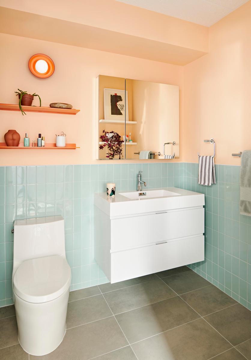 White grout colored tiles