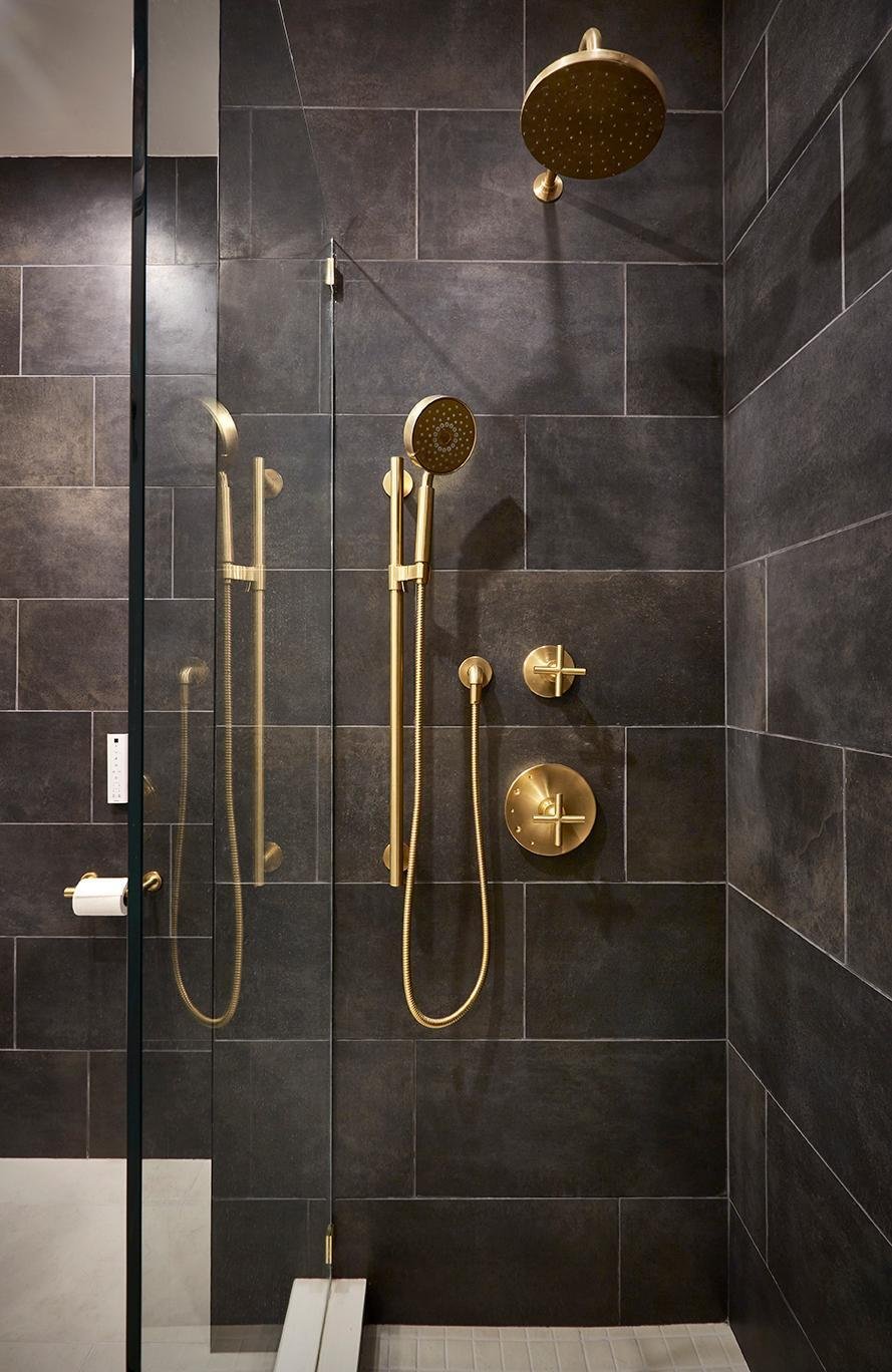 White grout large dark tiles
