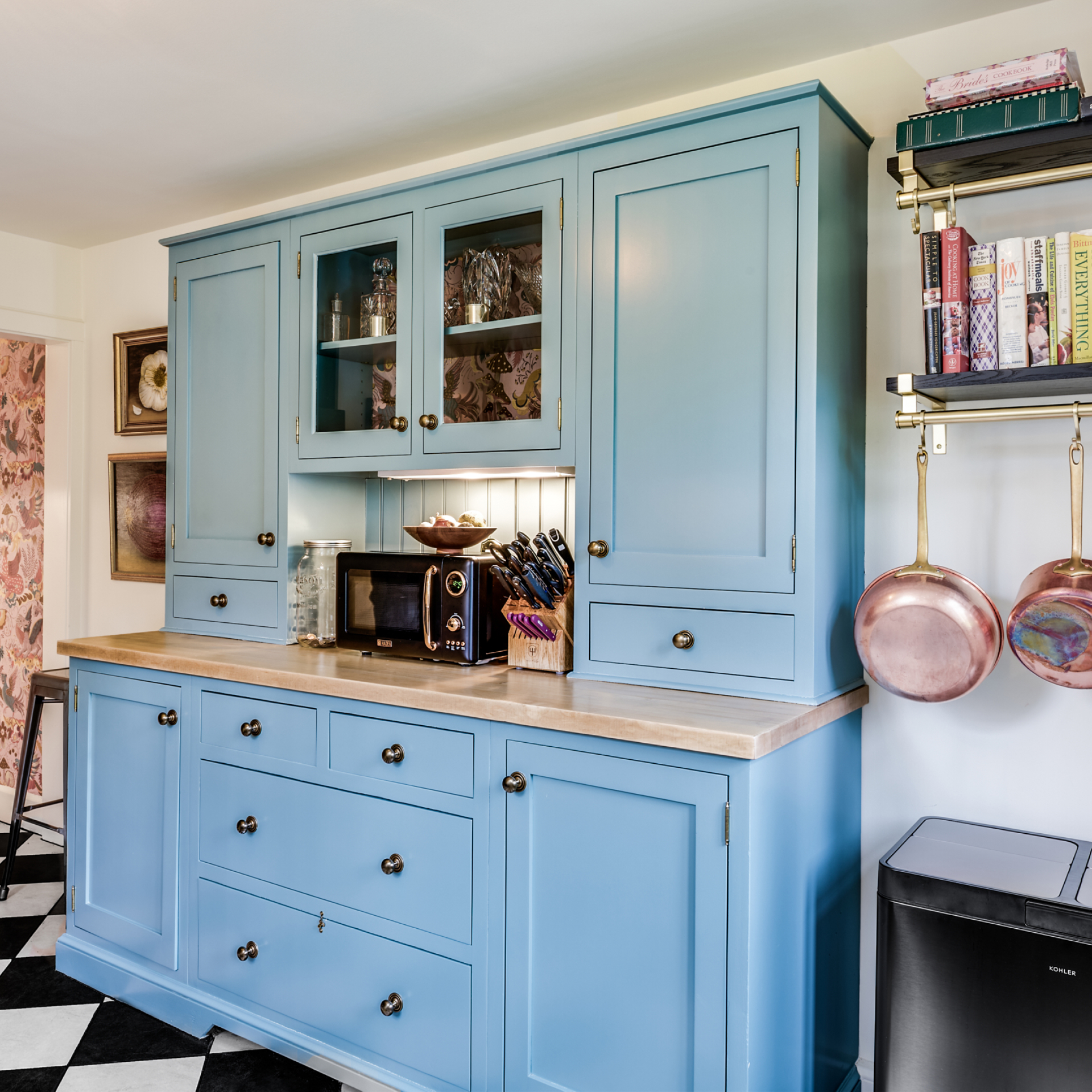 Photo inspiration: Refacing Vs Replacing Cabinets Photo Inspiration