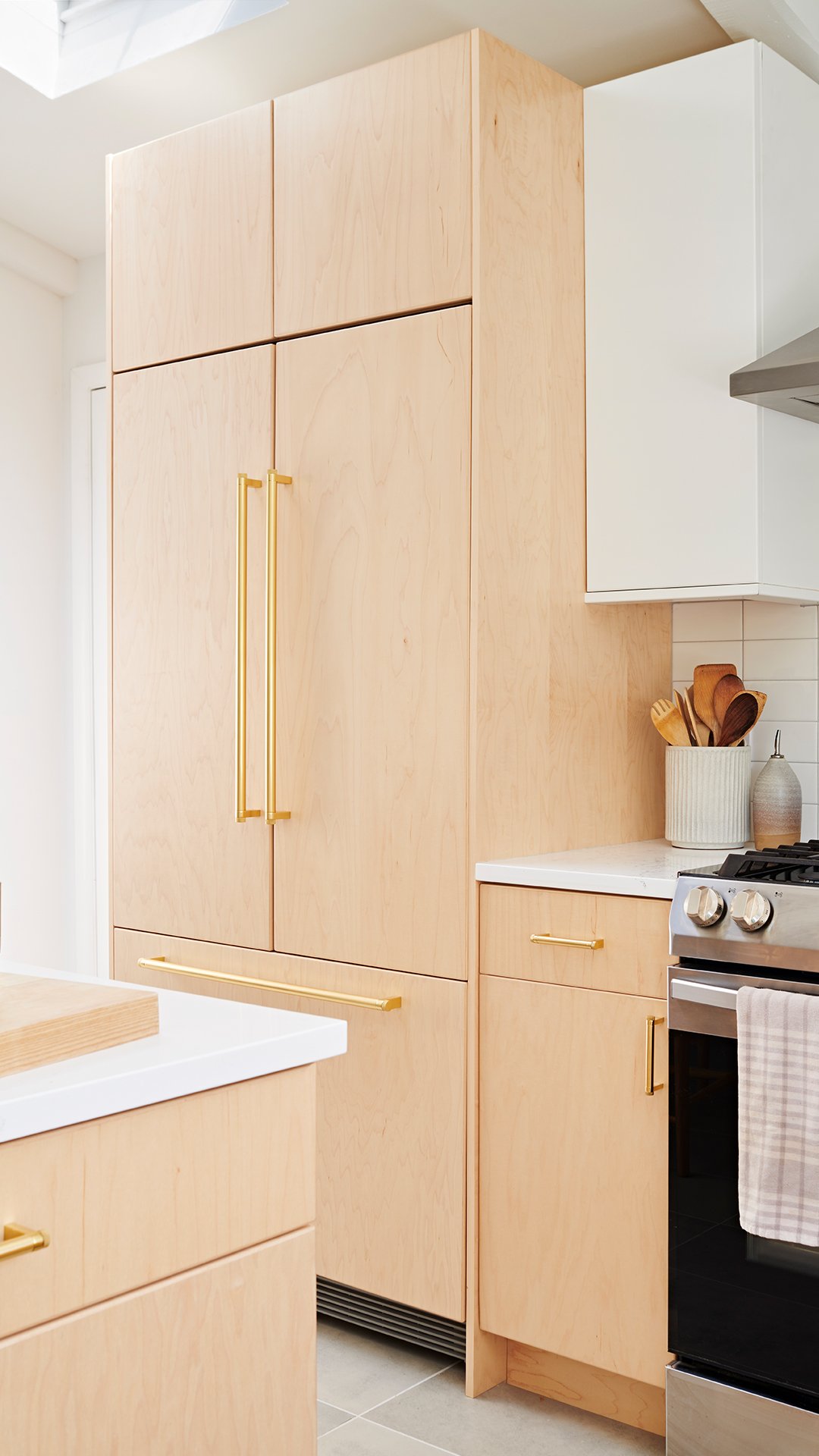 Kitchen with built on sale in refrigerator