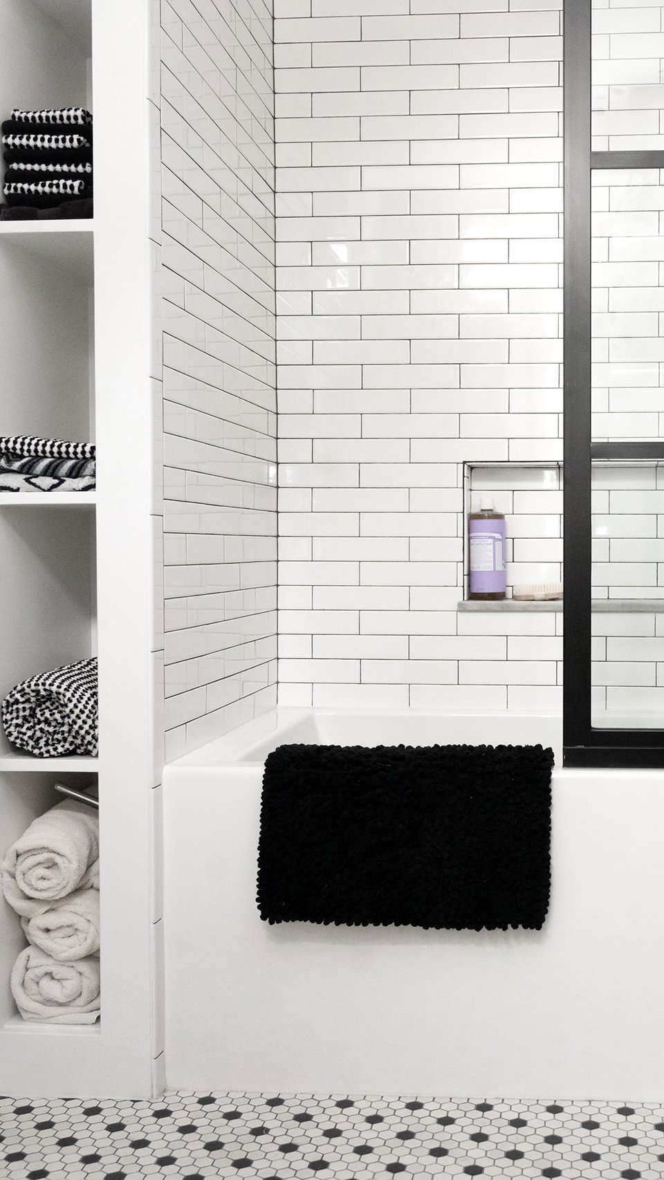 10 White Shower Tile Ideas and How to Pull Them Off